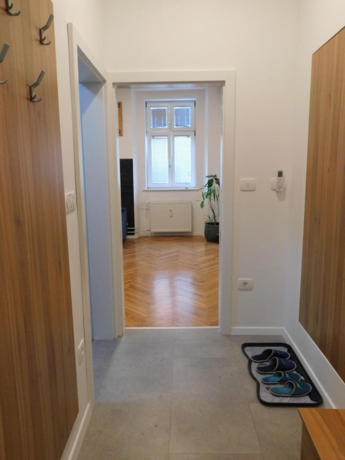 Modern Apartment Hrenova Street Ljubljana Exterior photo